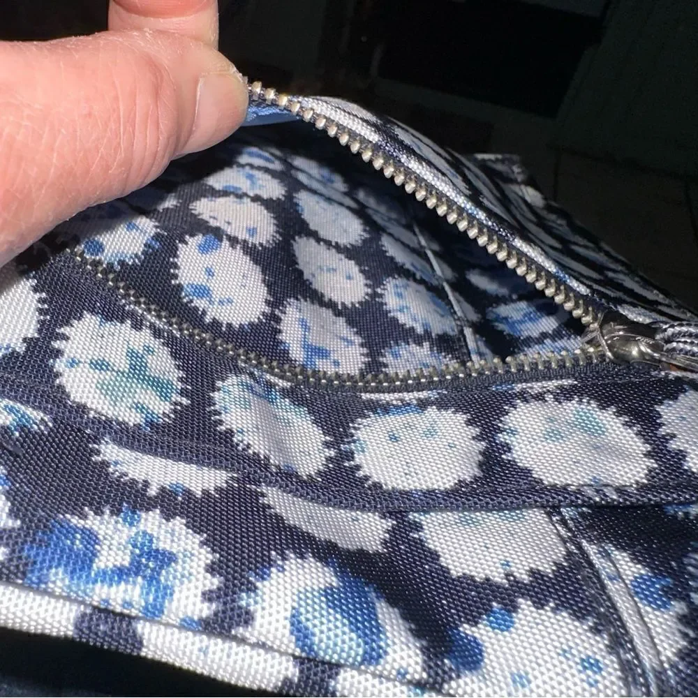 VERA BRADLEY CANVAS blue splash crossbody bag-iPad bag
